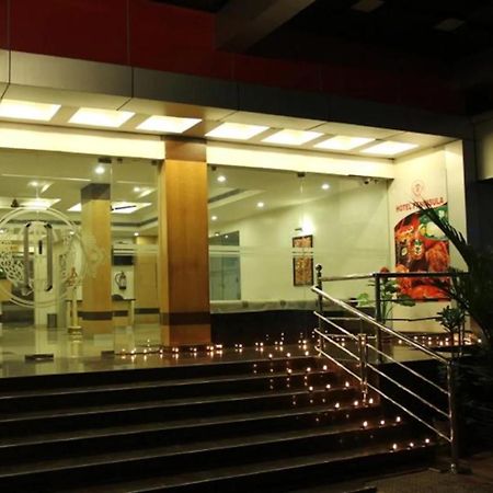 Hotel Peninsula Thrissur Zewnętrze zdjęcie